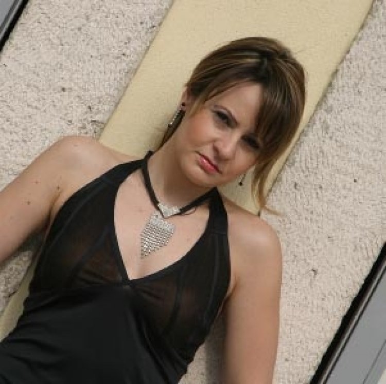 SEVDİM SEVGİ SELKUŞU